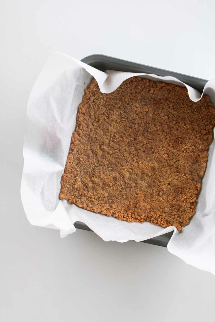 graham cracker crust for cookie bars