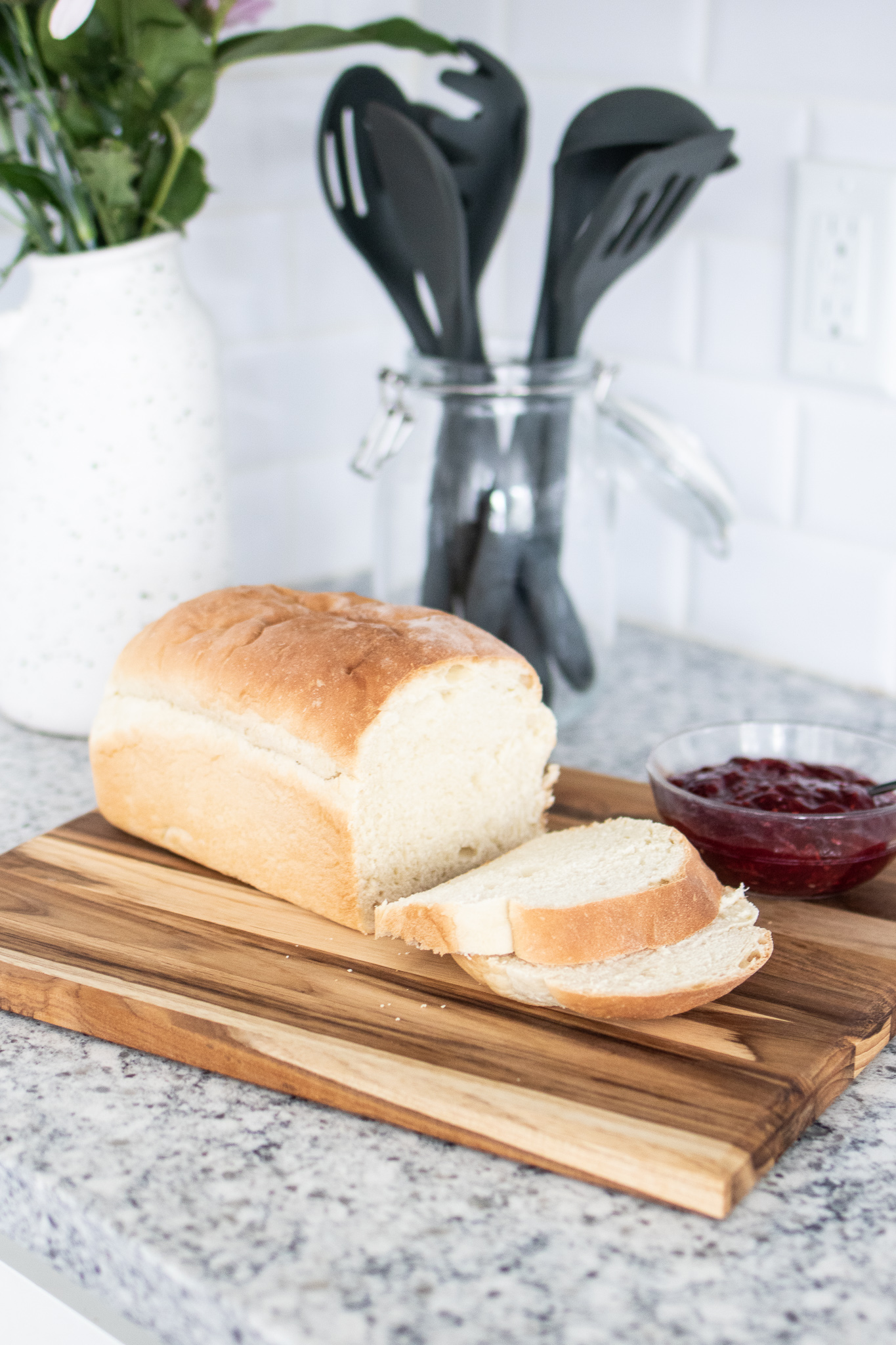 loaf of white sandwich bread